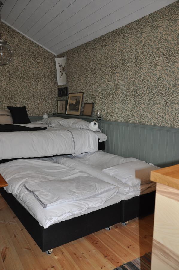Hakesgard Bed&Garden Acomodação com café da manhã Veddige Exterior foto